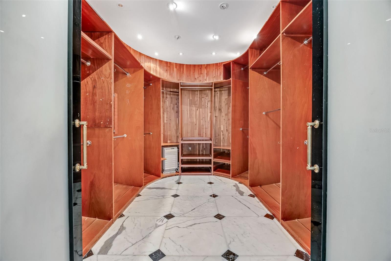 URB. SANTA MARIA - Residential