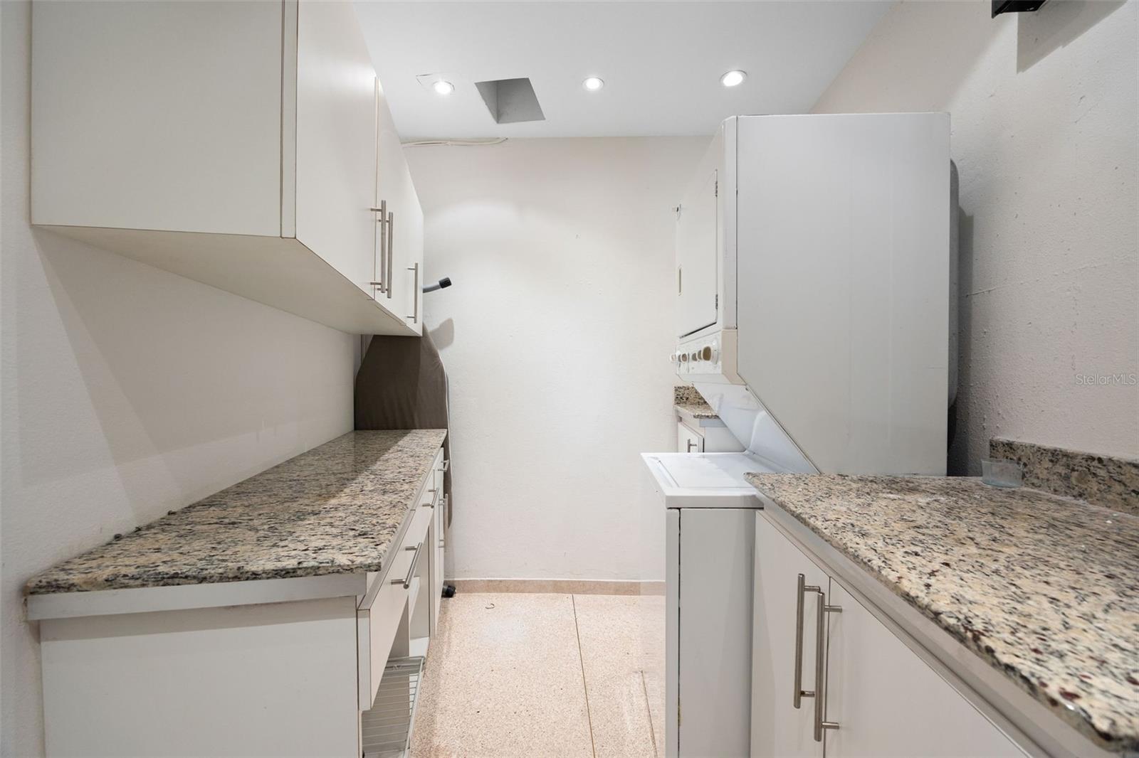 URB. SANTA MARIA - Residential