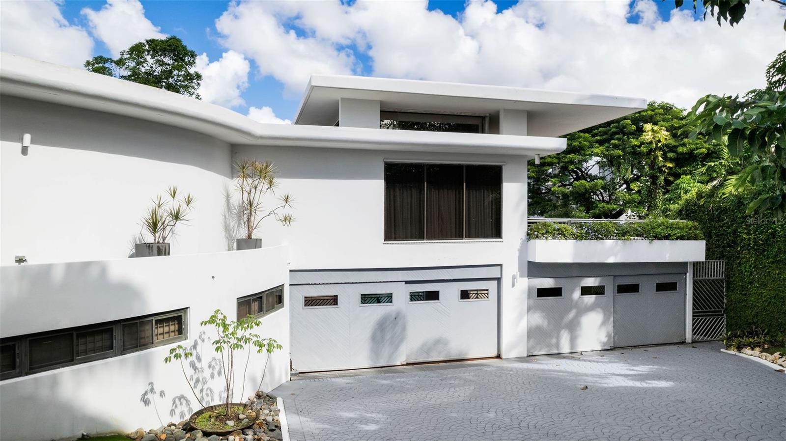 URB. SANTA MARIA - Residential