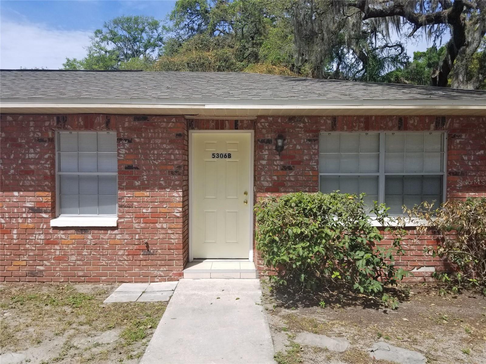 Don't miss out on this 2 Bedroom & 1 Bathroom duplex! Tile throughout the home with a washer and dryer hookup inside the unit. A screened-in back porch. Dedicated parking on the front of the property. Only 2 miles from I-4 and less than 4 miles from I-75. No Dogs Allowed. Other pets are allowed on a case-by-case basis. Submit a free application today!