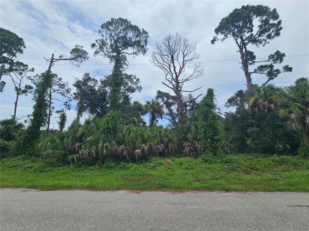 Photo of 16070 Tarkio Avenue, Port Charlotte, FL 33954 (MLS # C7529223)