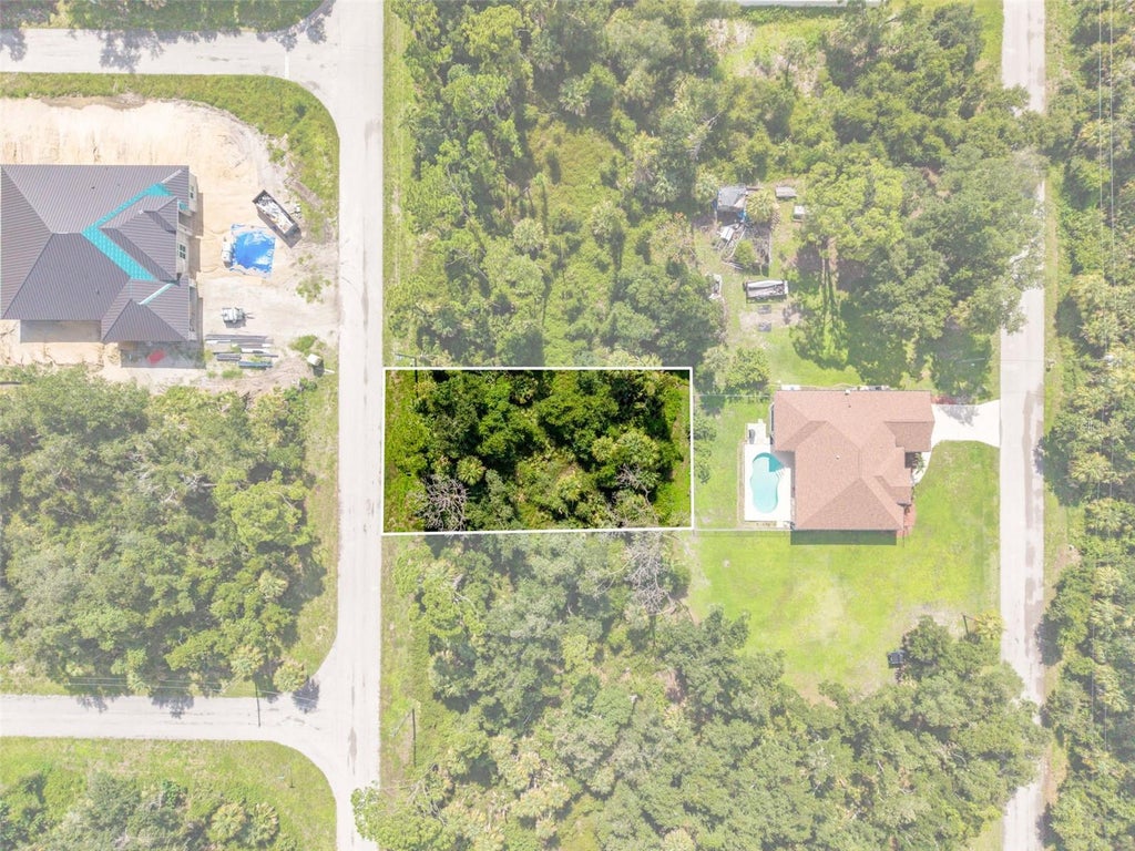 Photo of 16070 Tarkio Avenue, Port Charlotte, FL 33954 (MLS # C7529223)
