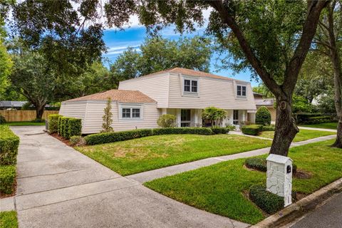Photo of 13305 Golf Crest Circle, Tampa, FL 33618 (MLS # TB8523528)