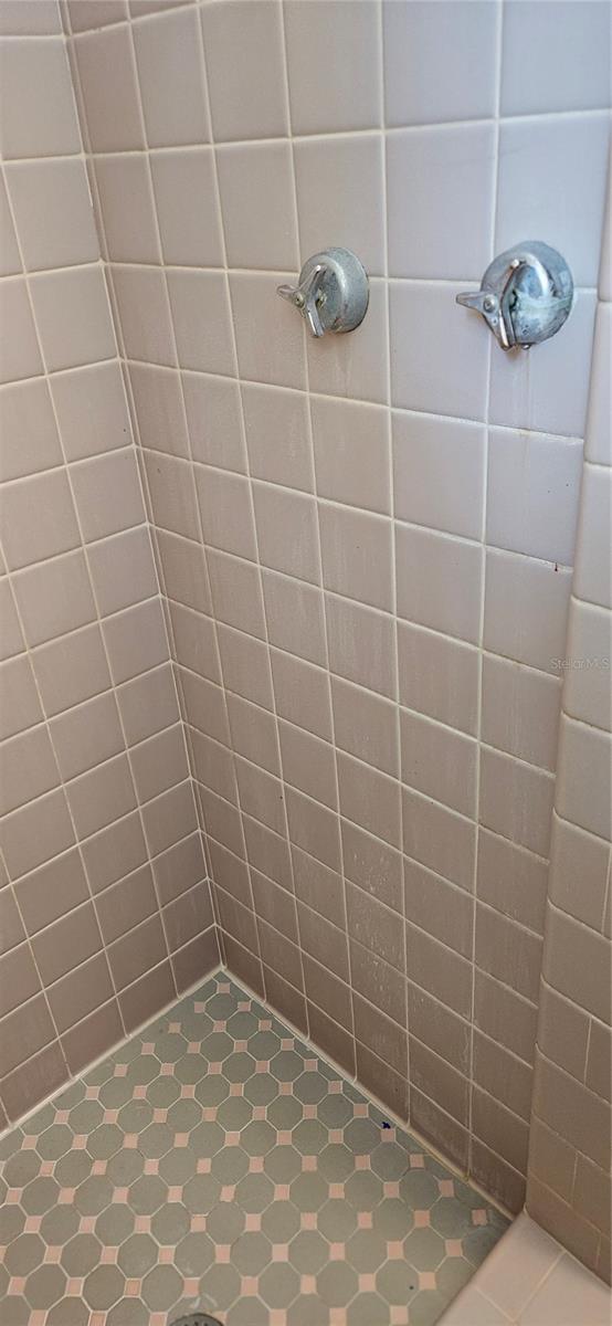 HOWEY EMERY HEIGHTS - Residential