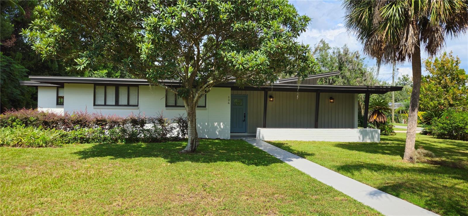 126 E CYPRESS AVENUE