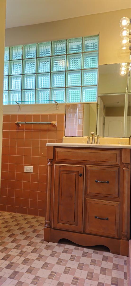 HOWEY EMERY HEIGHTS - Residential