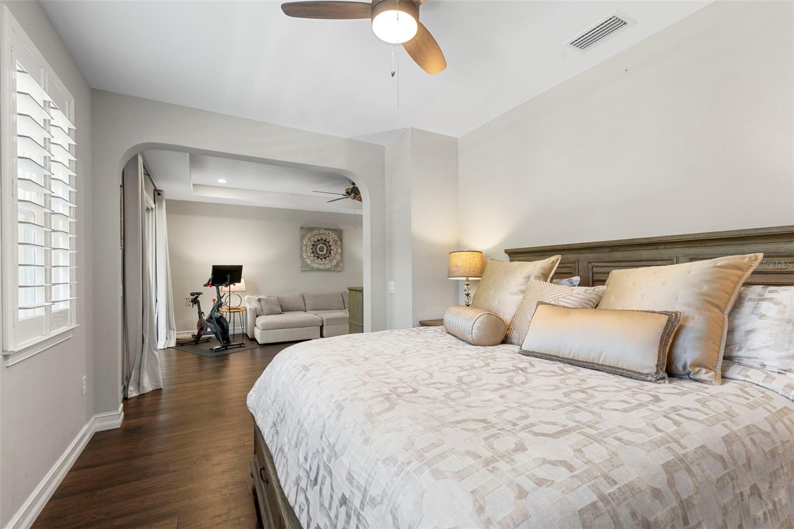 PROMENADE AT LAKE PARK PH - Residential