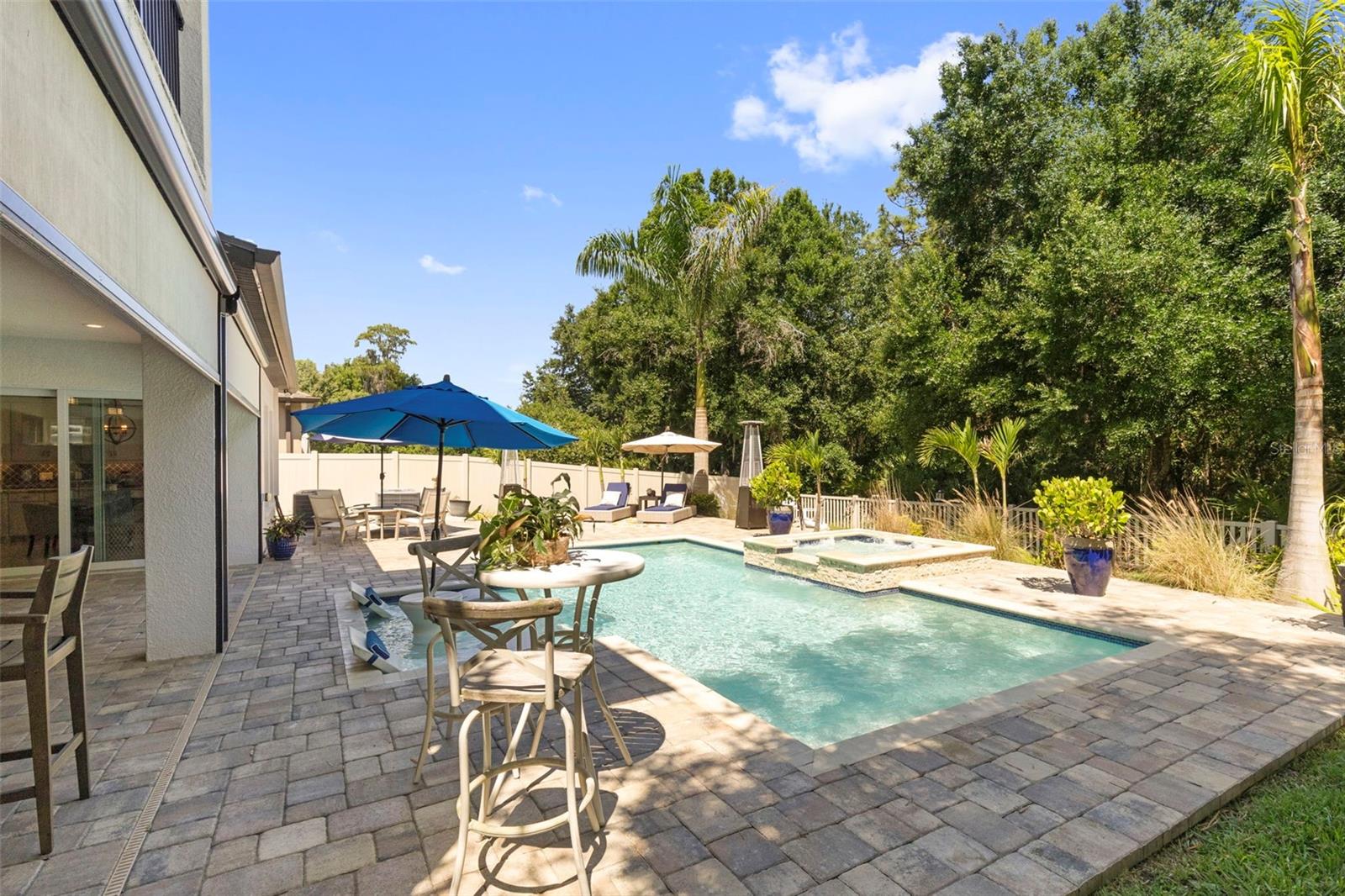 PROMENADE AT LAKE PARK PH - Residential