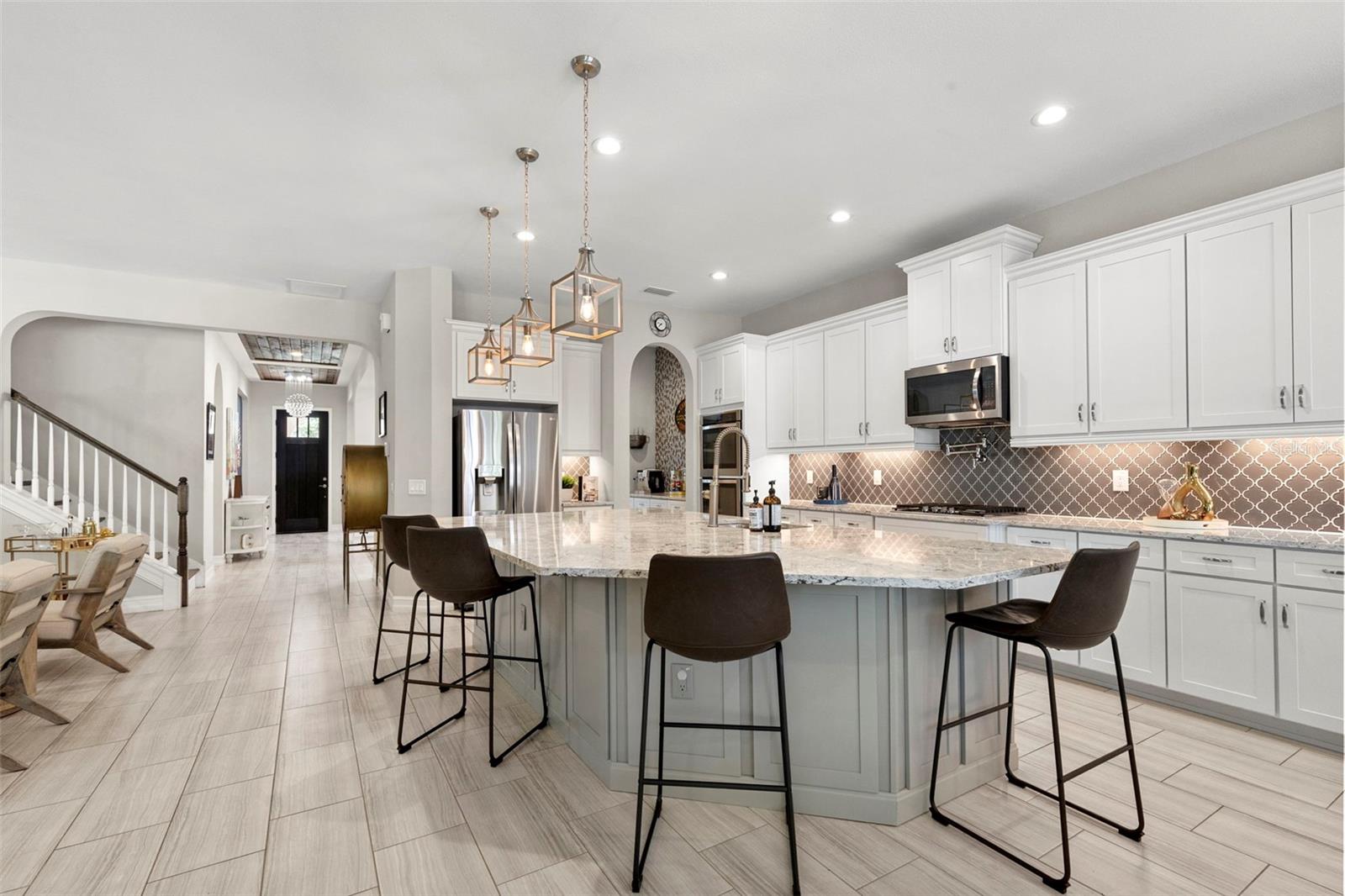 PROMENADE AT LAKE PARK PH - Residential