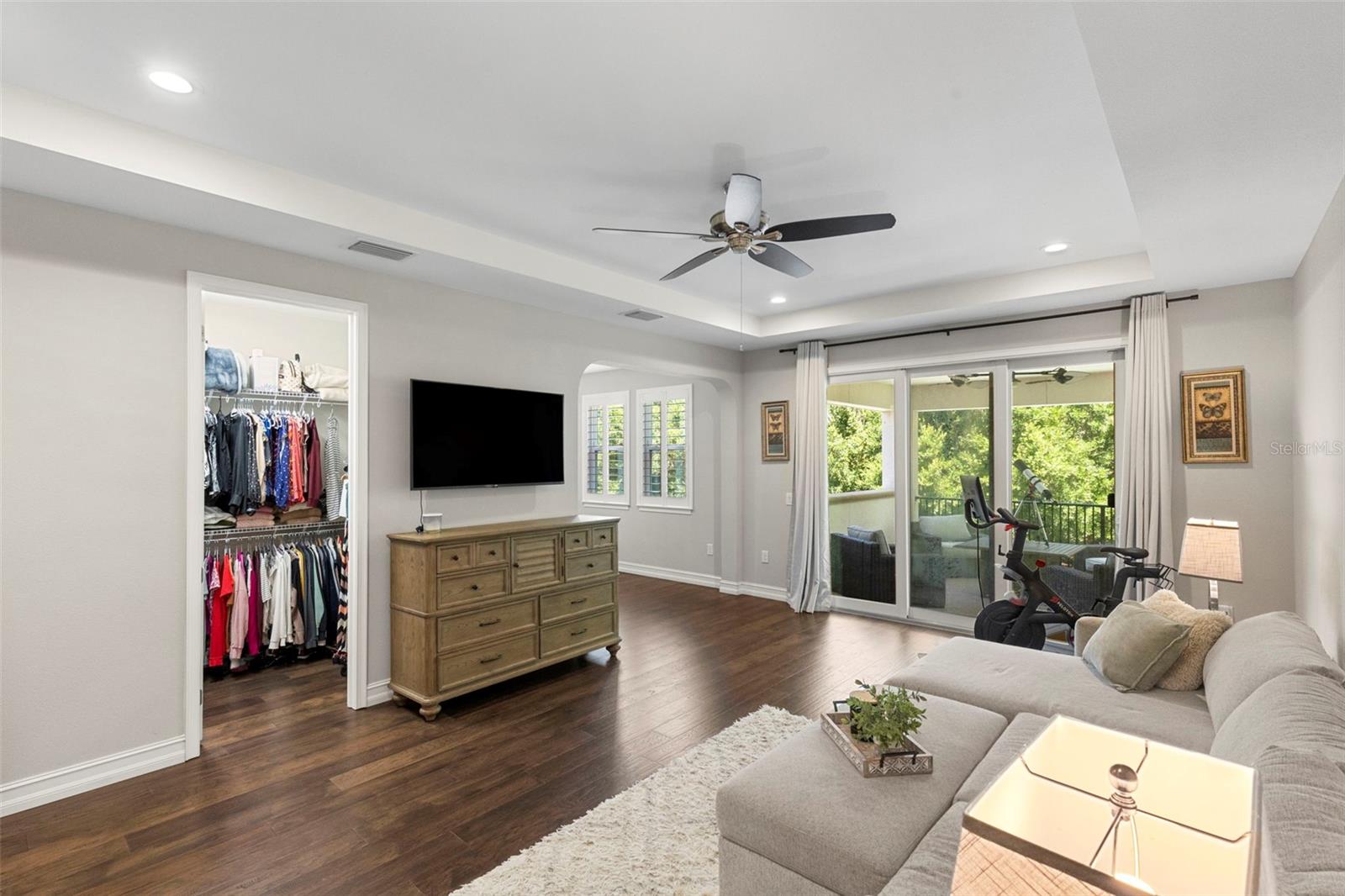 PROMENADE AT LAKE PARK PH - Residential