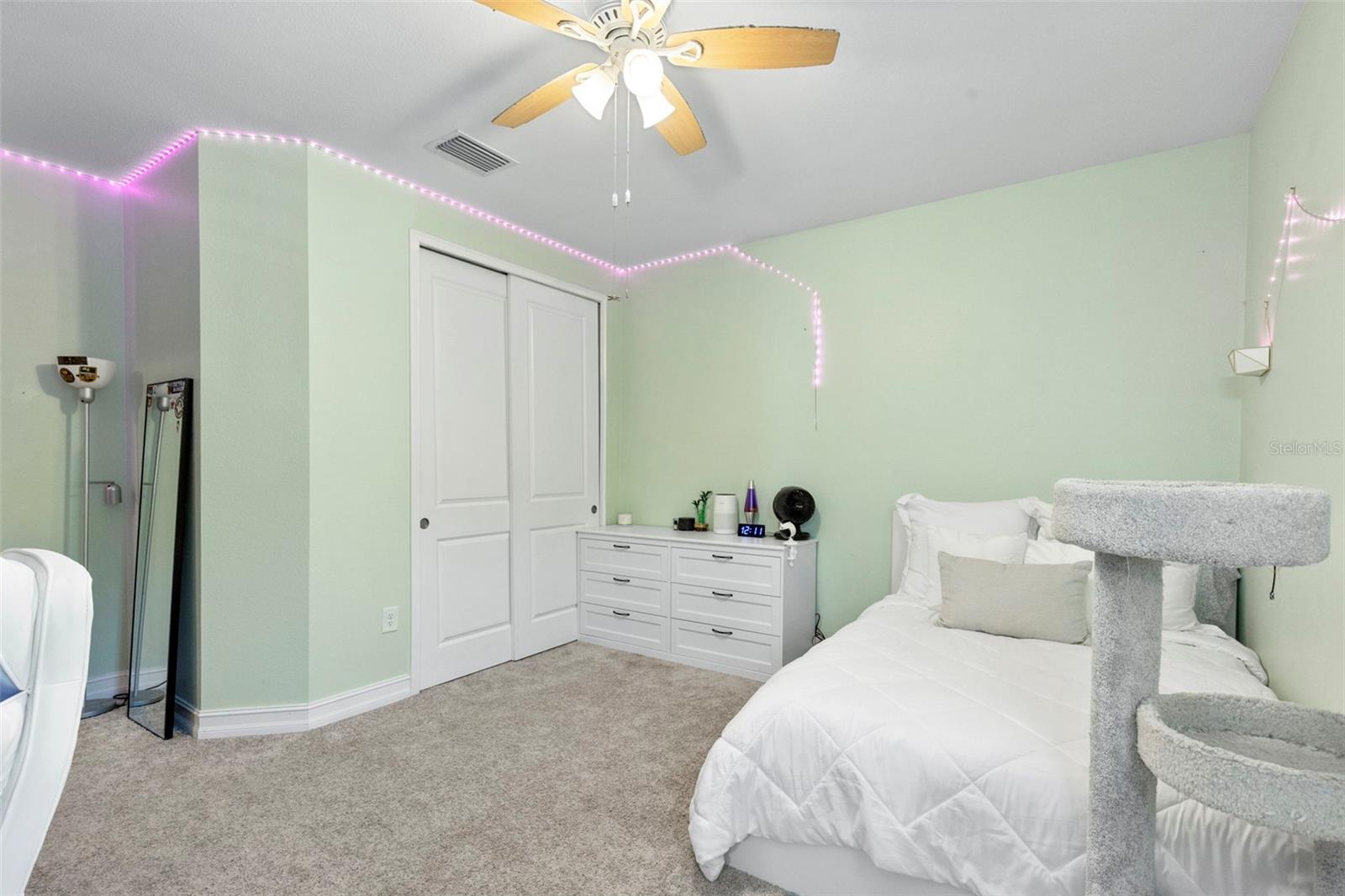 PROMENADE AT LAKE PARK PH - Residential