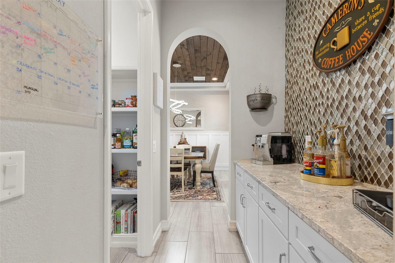 PROMENADE AT LAKE PARK PH - Residential
