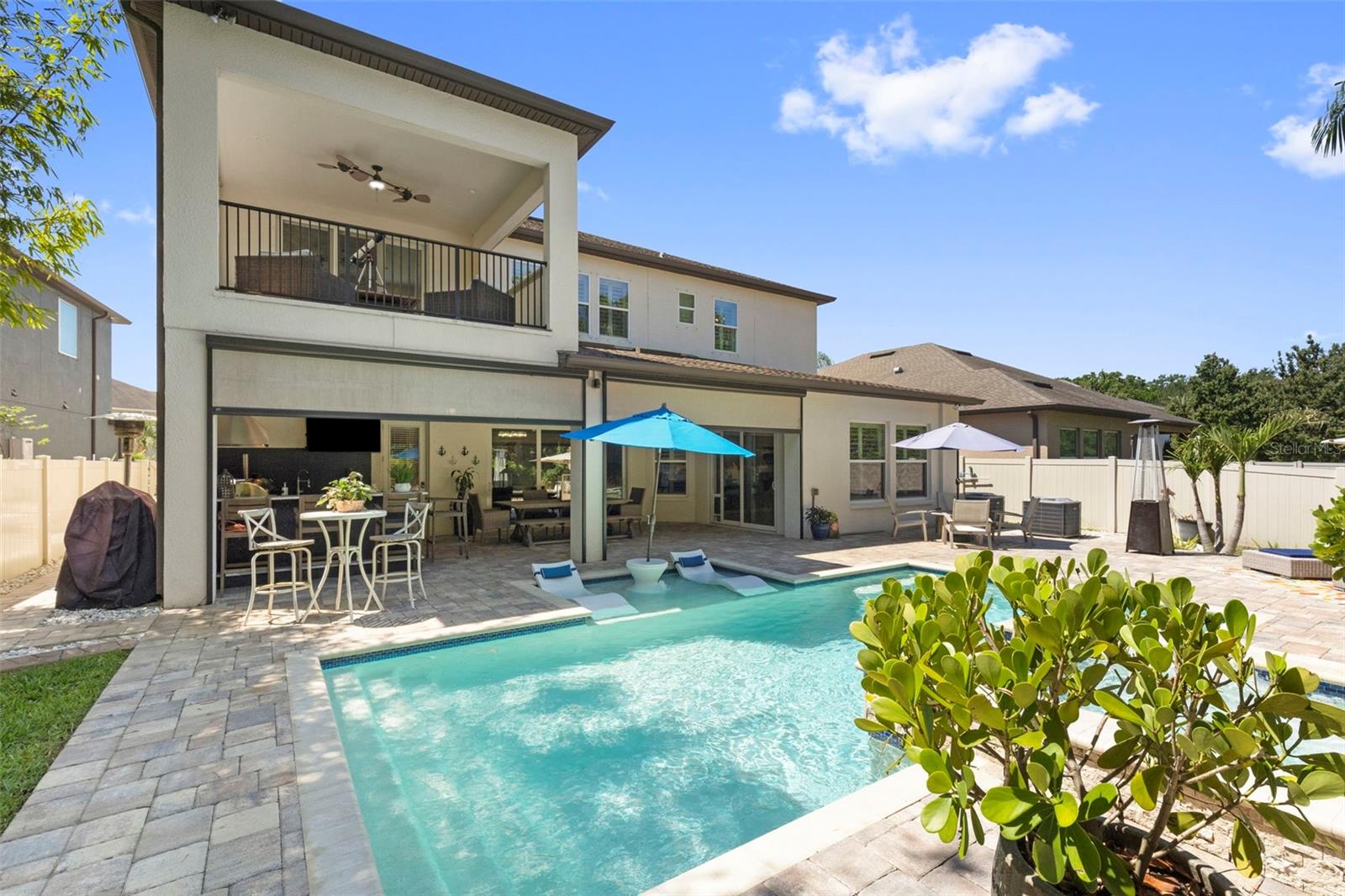 PROMENADE AT LAKE PARK PH - Residential