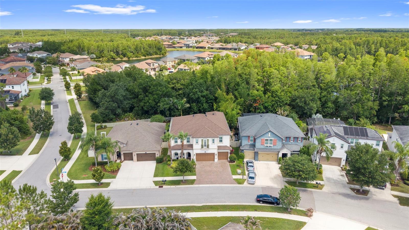 PROMENADE AT LAKE PARK PH - Residential