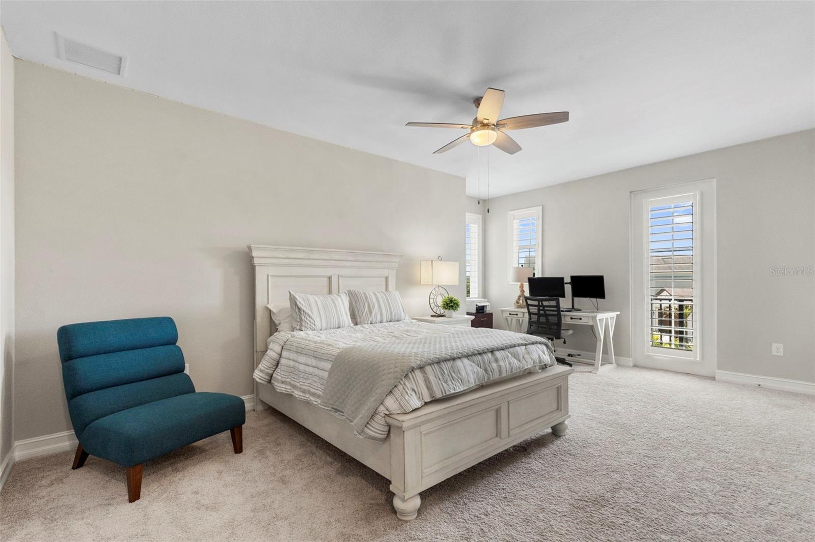PROMENADE AT LAKE PARK PH - Residential