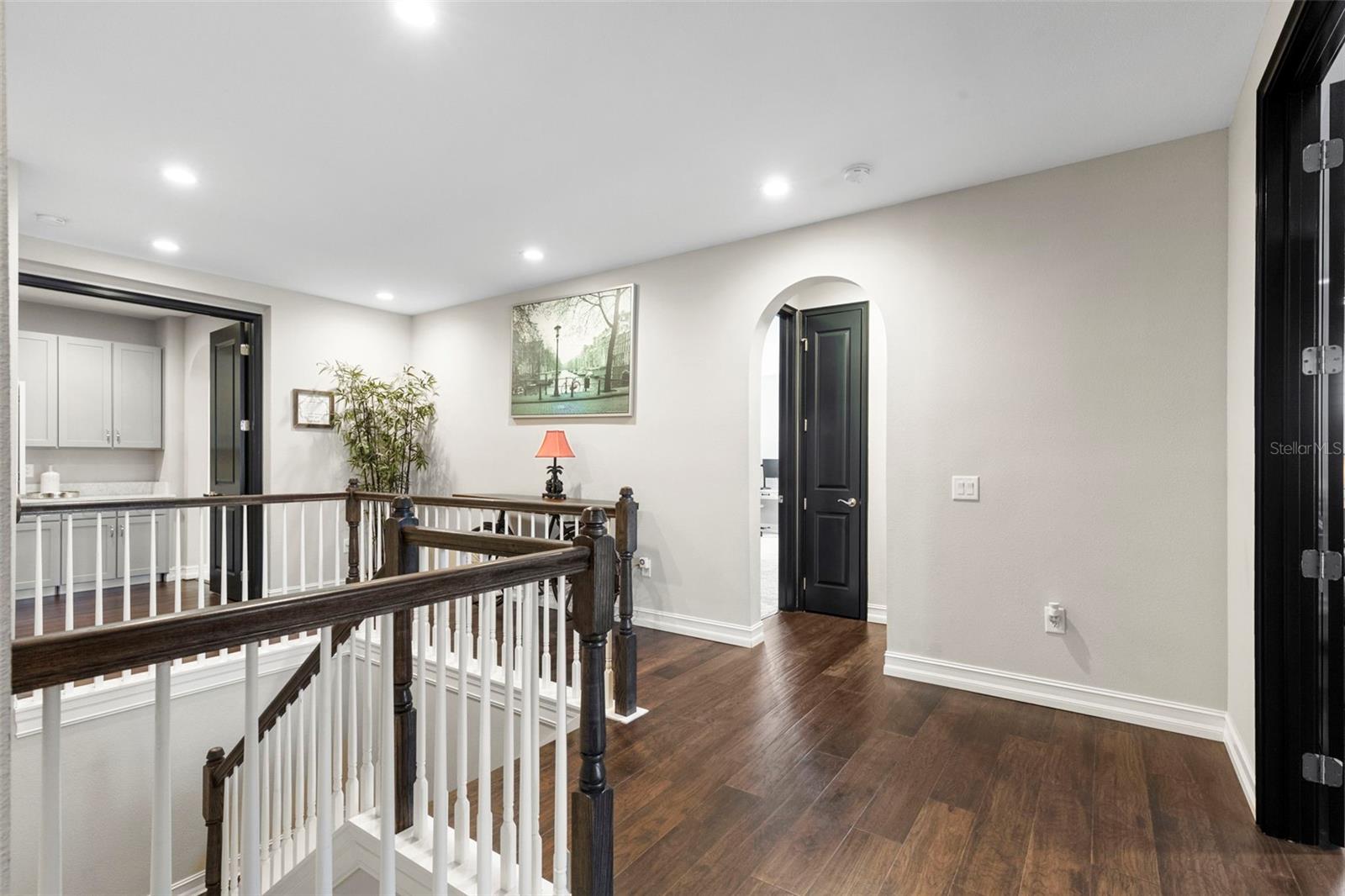 PROMENADE AT LAKE PARK PH - Residential