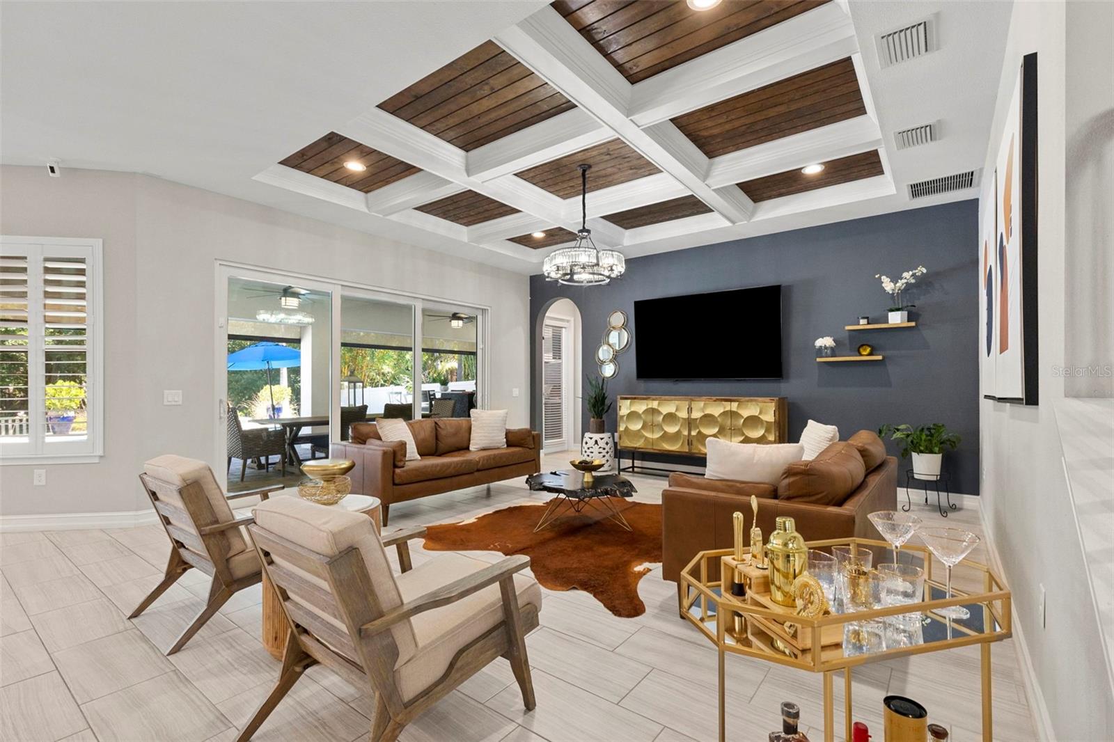 PROMENADE AT LAKE PARK PH - Residential