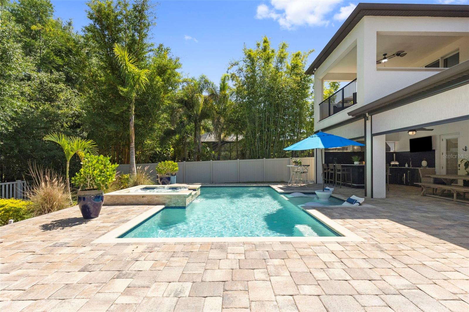 PROMENADE AT LAKE PARK PH - Residential