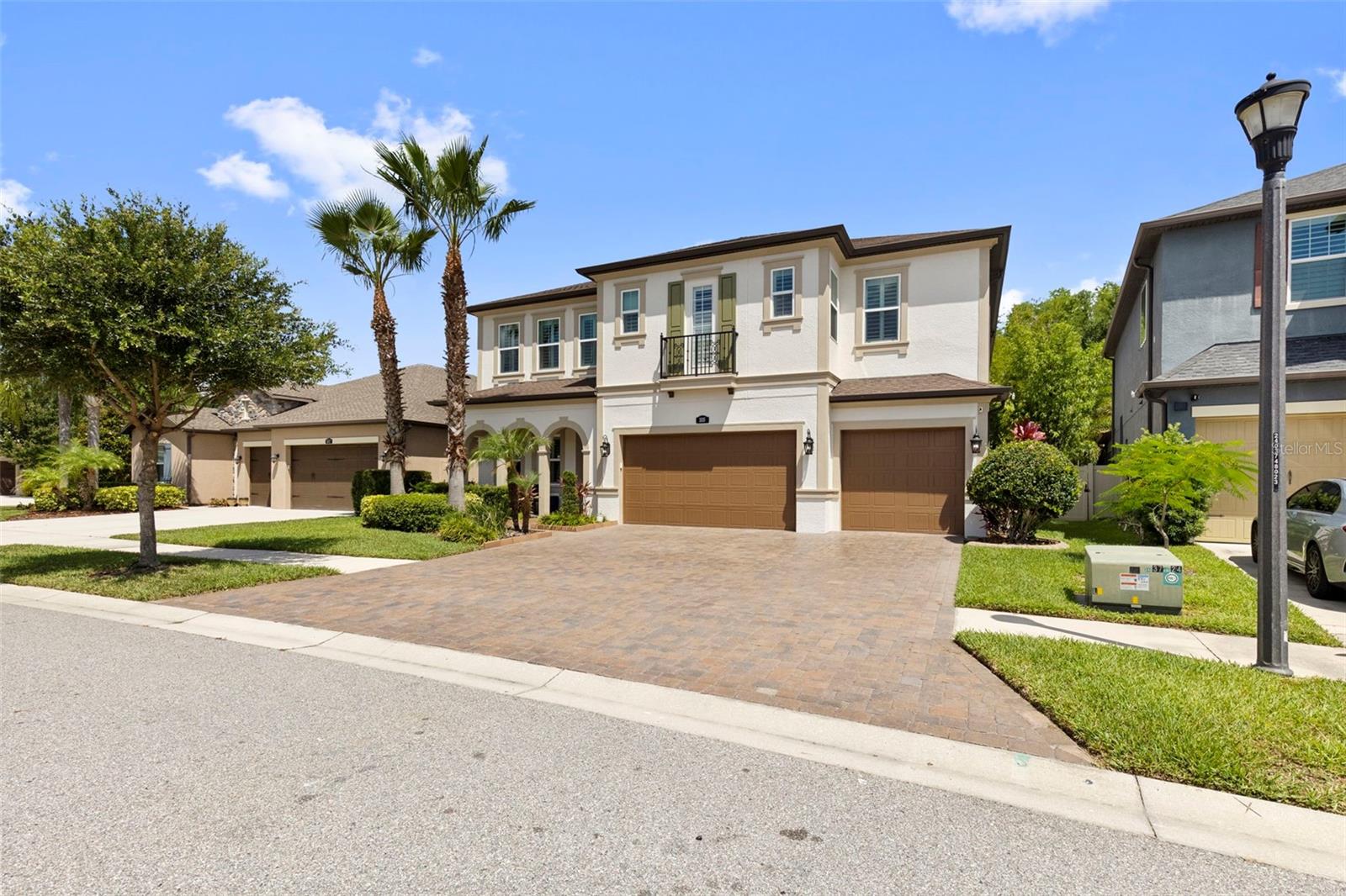 PROMENADE AT LAKE PARK PH - Residential