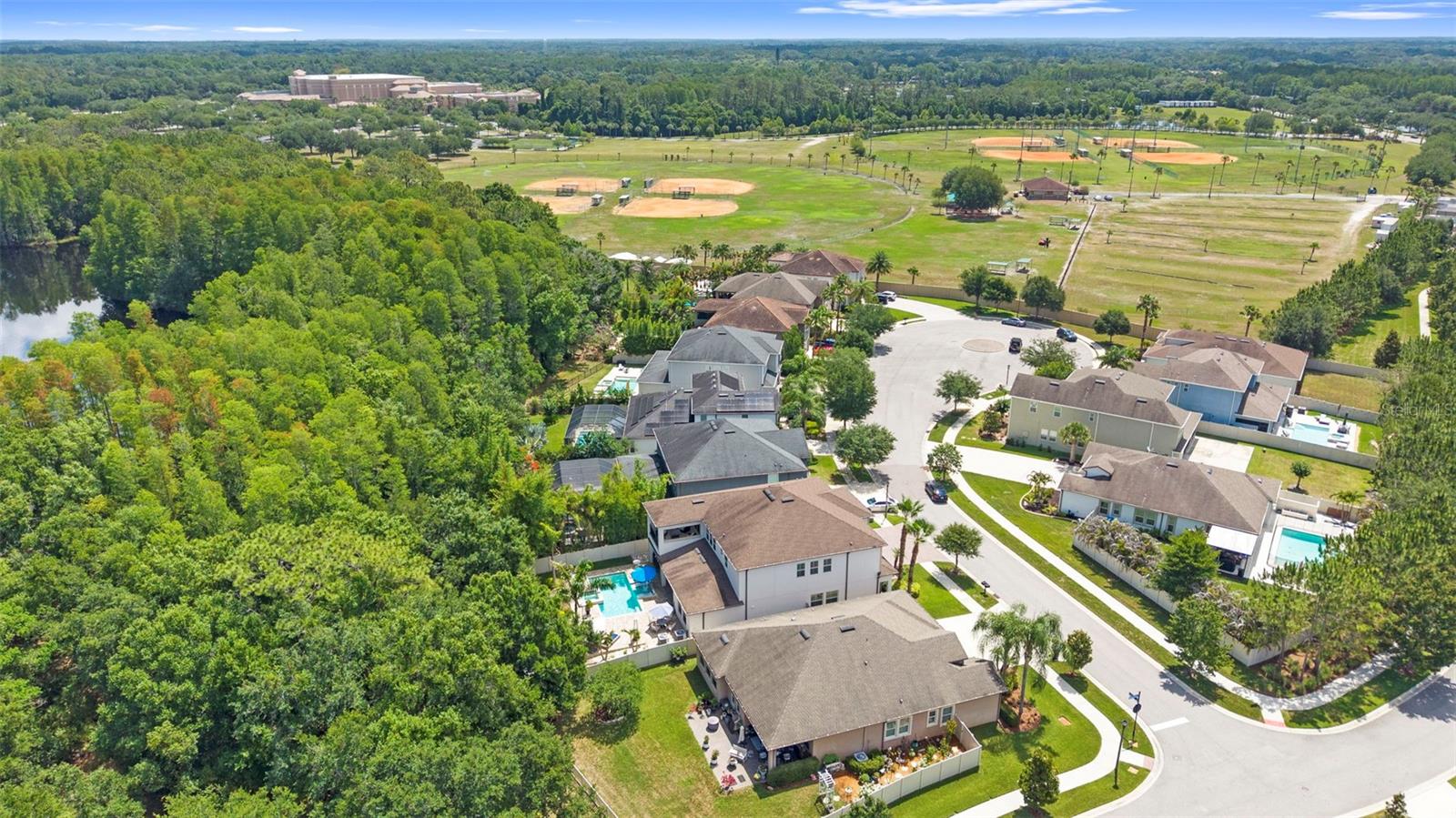 PROMENADE AT LAKE PARK PH - Residential