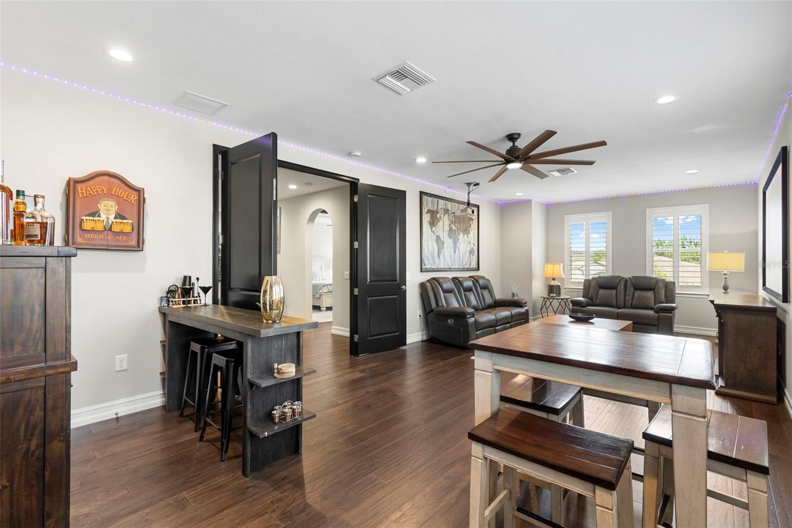 PROMENADE AT LAKE PARK PH - Residential