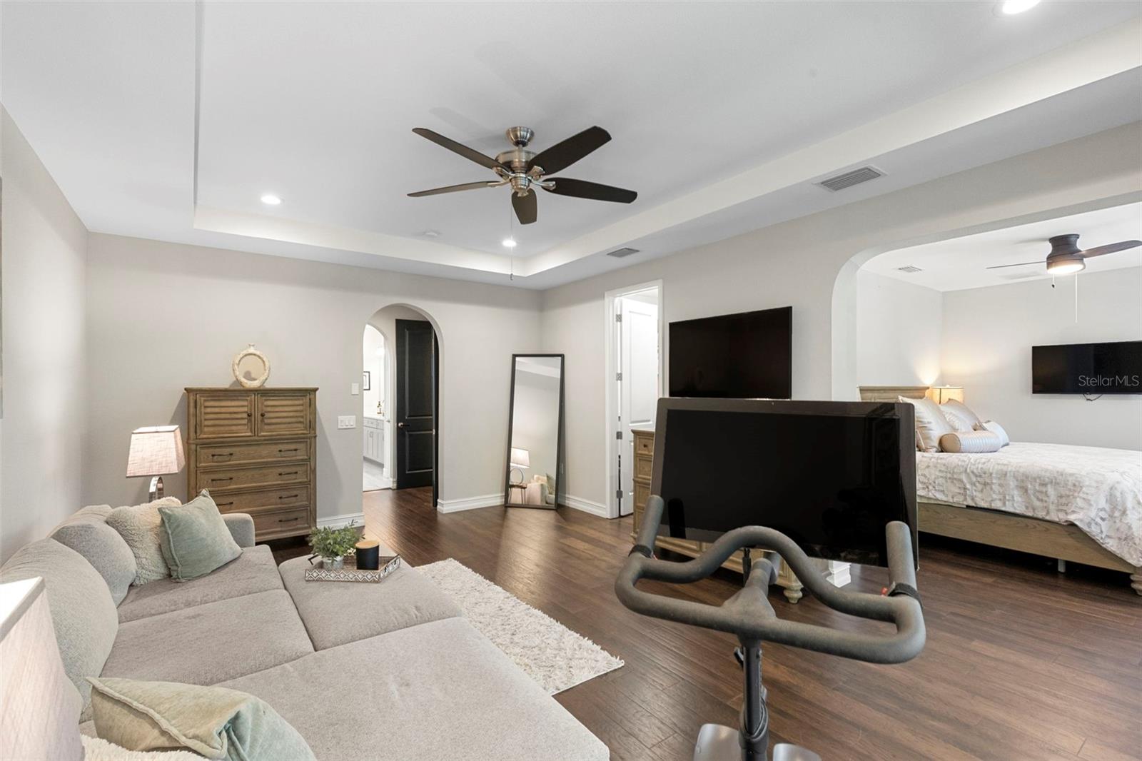 PROMENADE AT LAKE PARK PH - Residential