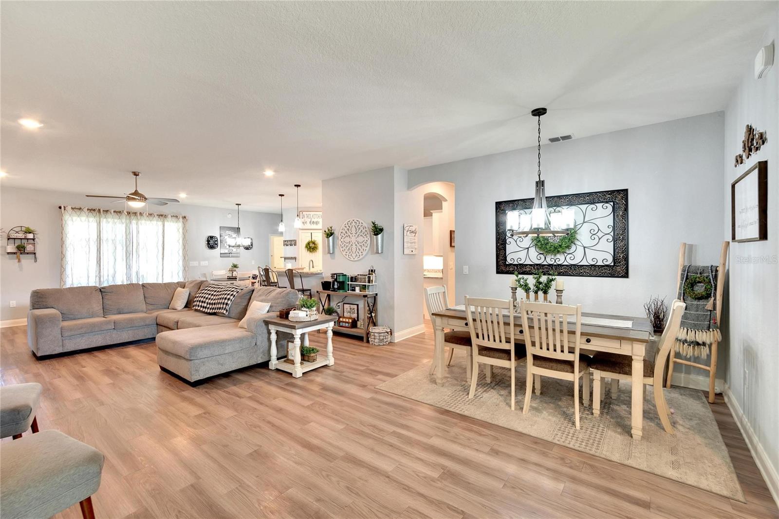 DEVINSHIRE - Residential