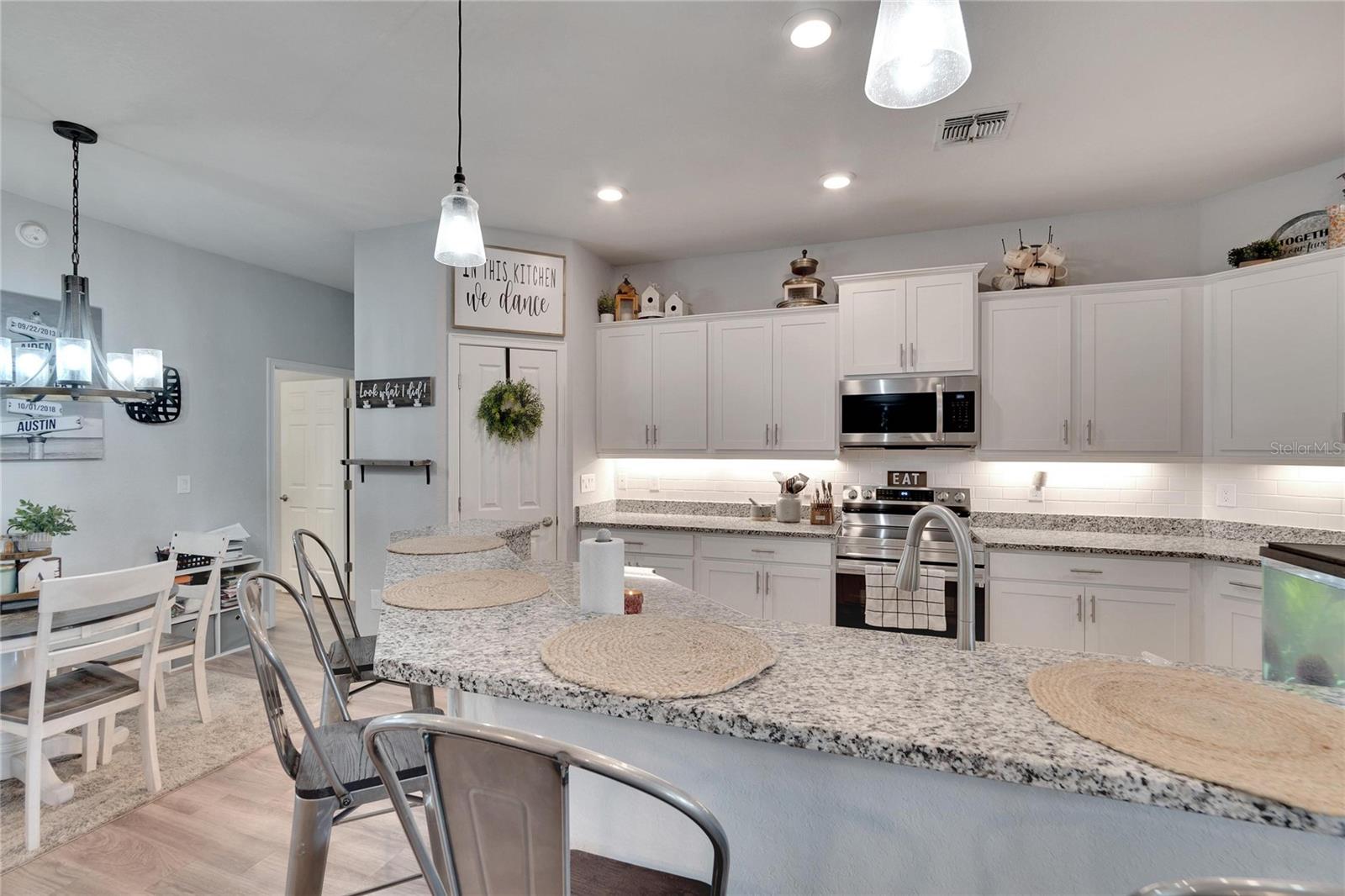 DEVINSHIRE - Residential