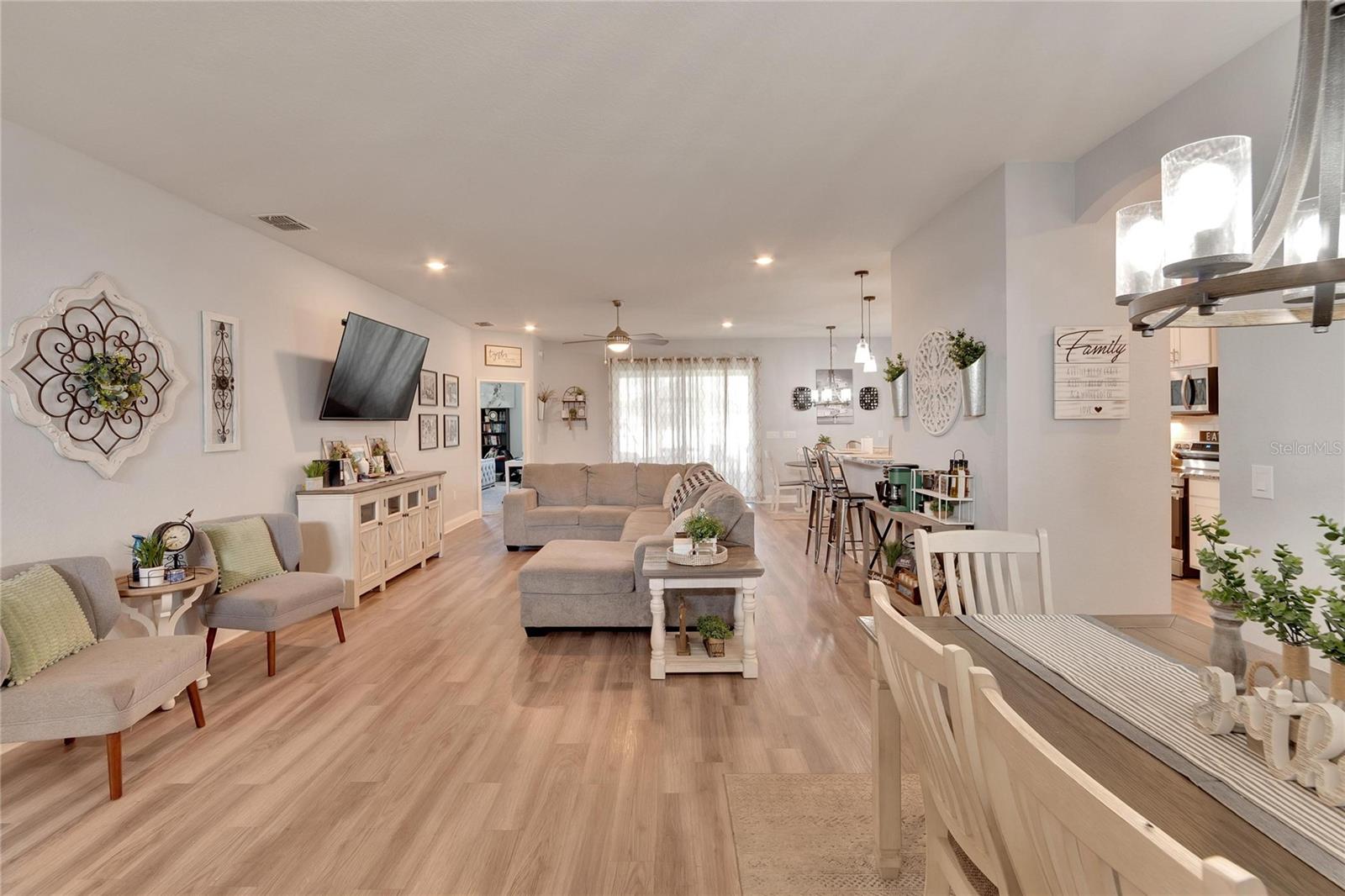 DEVINSHIRE - Residential