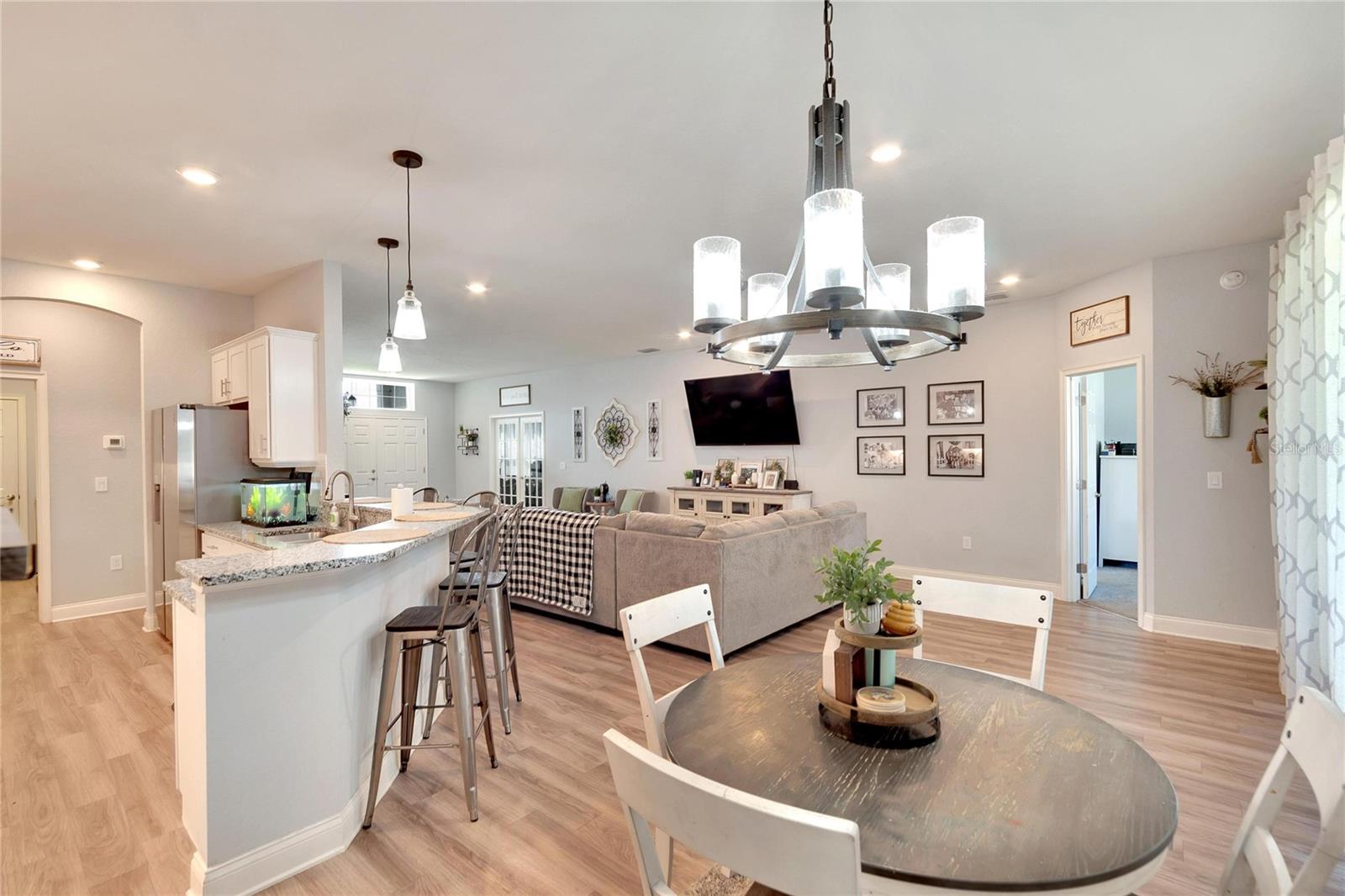 DEVINSHIRE - Residential