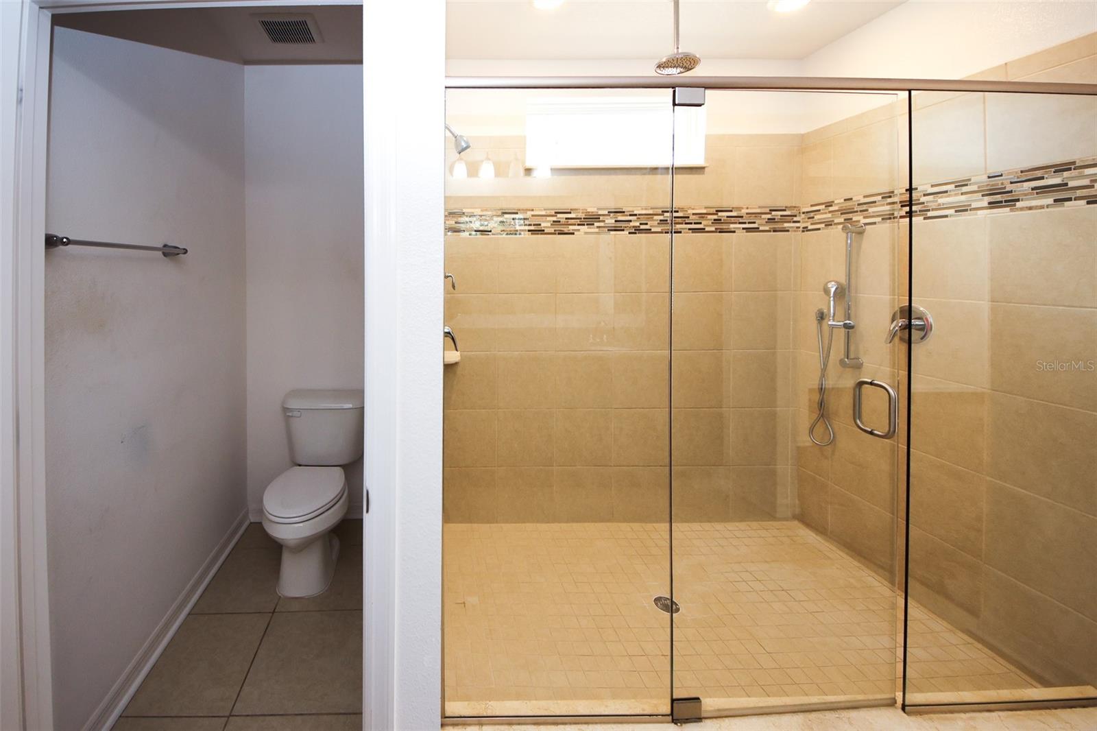 ROYAL HIGHLANDS - Residential Lease