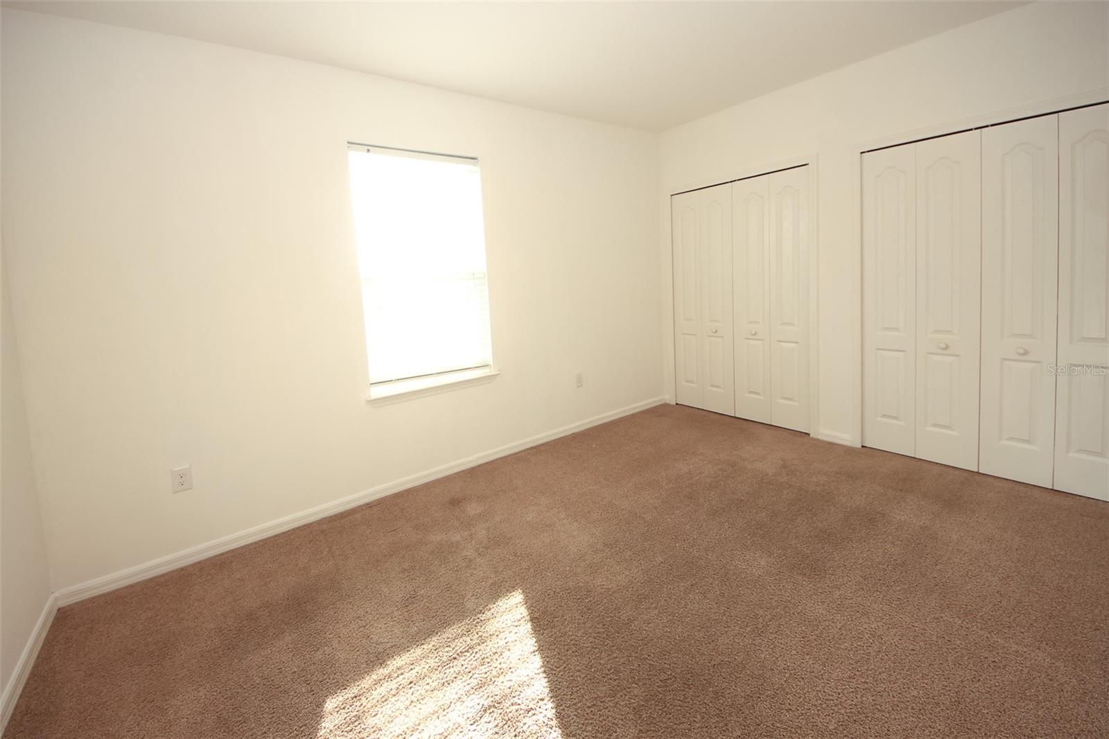 ROYAL HIGHLANDS - Residential Lease