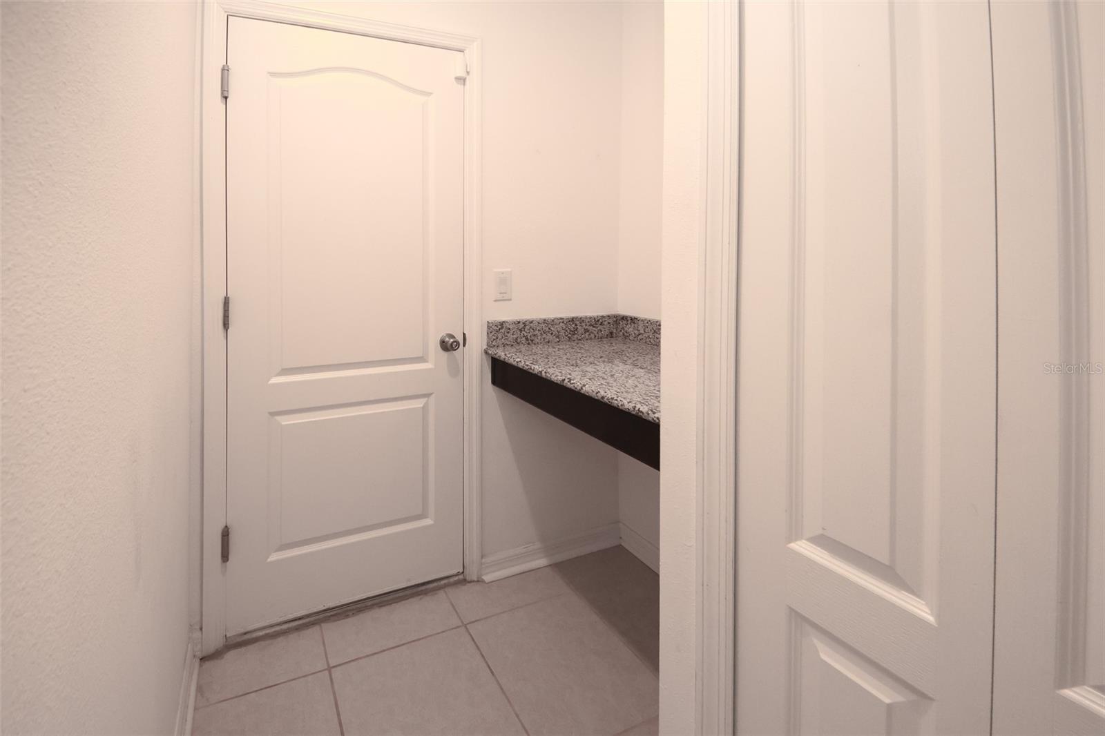 ROYAL HIGHLANDS - Residential Lease