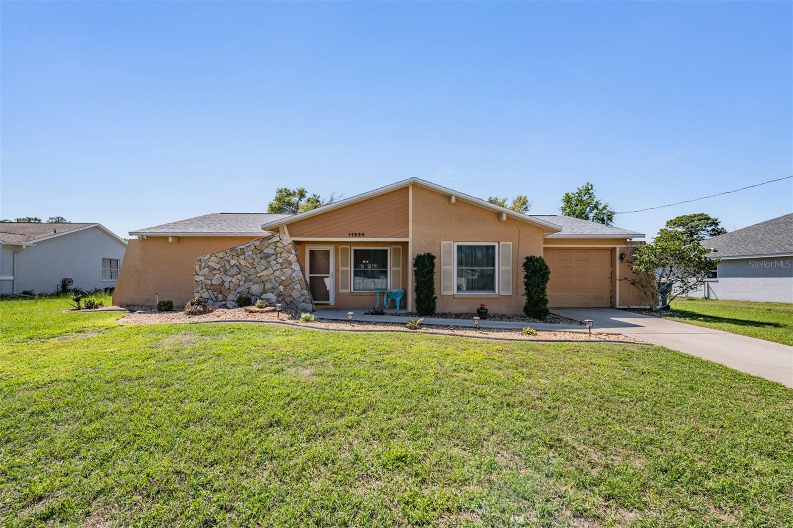 SPRING HILL - Residential