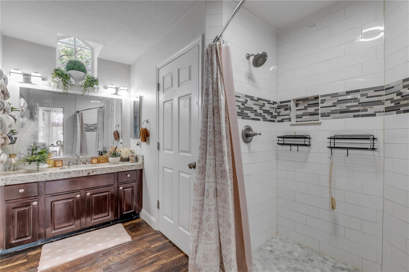 BARCLAY PLACE A CONDO - Residential