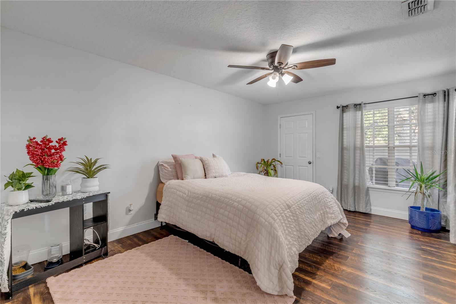BARCLAY PLACE A CONDO - Residential