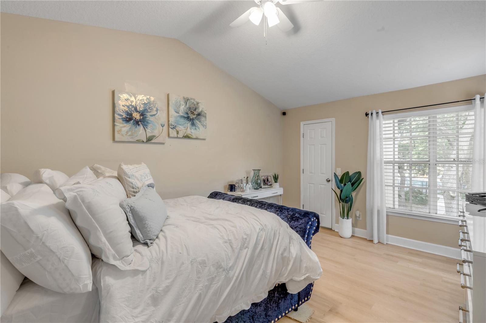 BARCLAY PLACE A CONDO - Residential