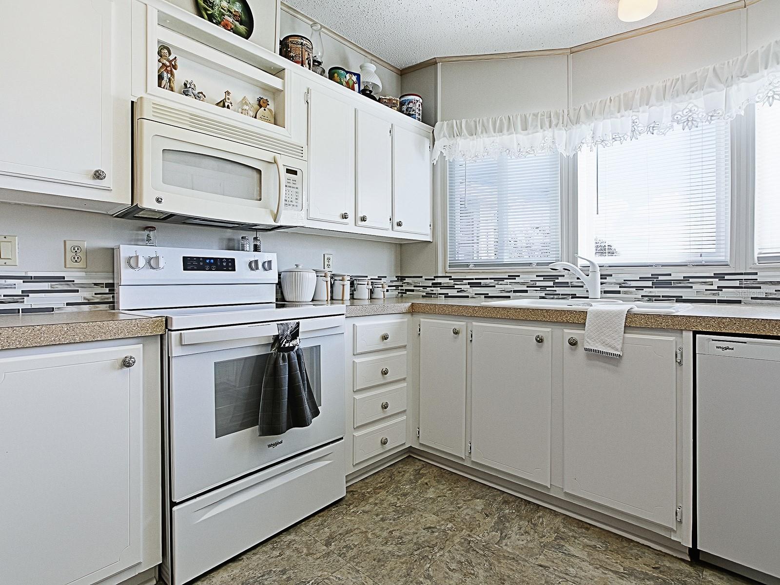 PLANTATION AT LEESBURG - Residential