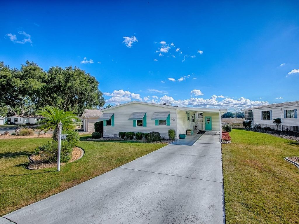 Photo of 25120 Clifford Hill, Leesburg, FL 34748 (MLS # G5106540)