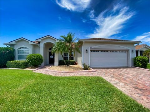 A home in LAKE WALES