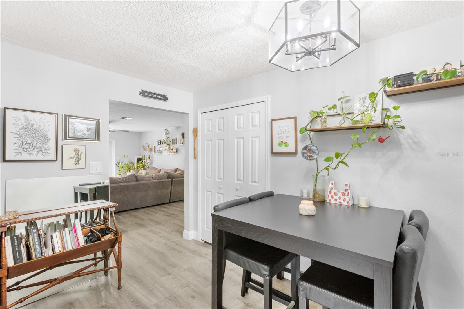260 MOCKINGBIRD LANE