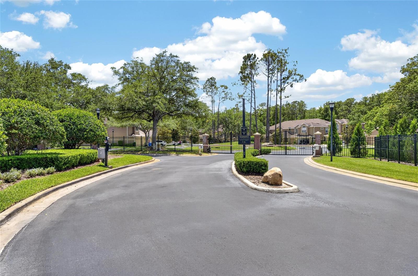 THE PROMENADE TWNHMS AT WES - Residential