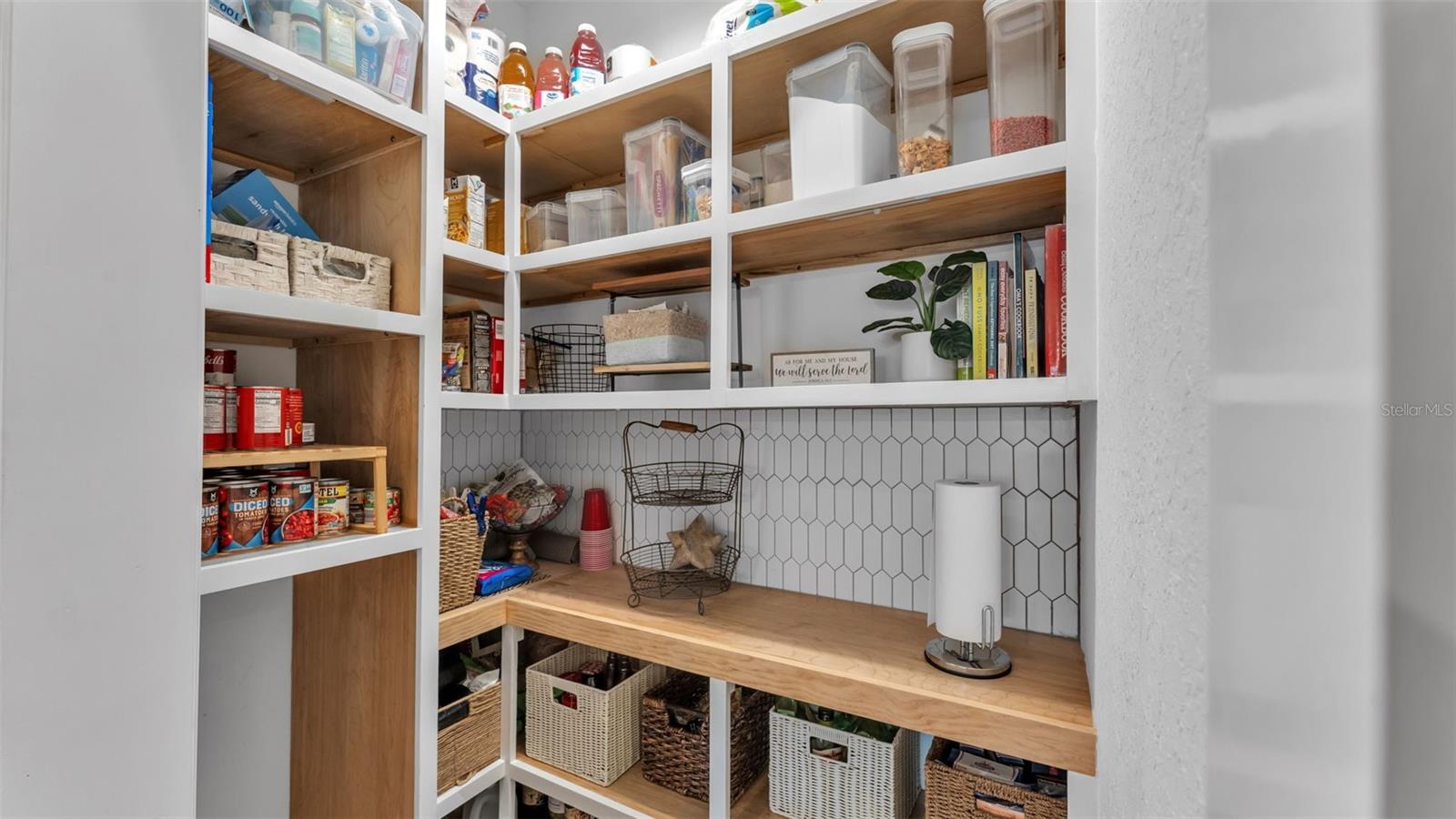 CREEKS XING EAST - Residential