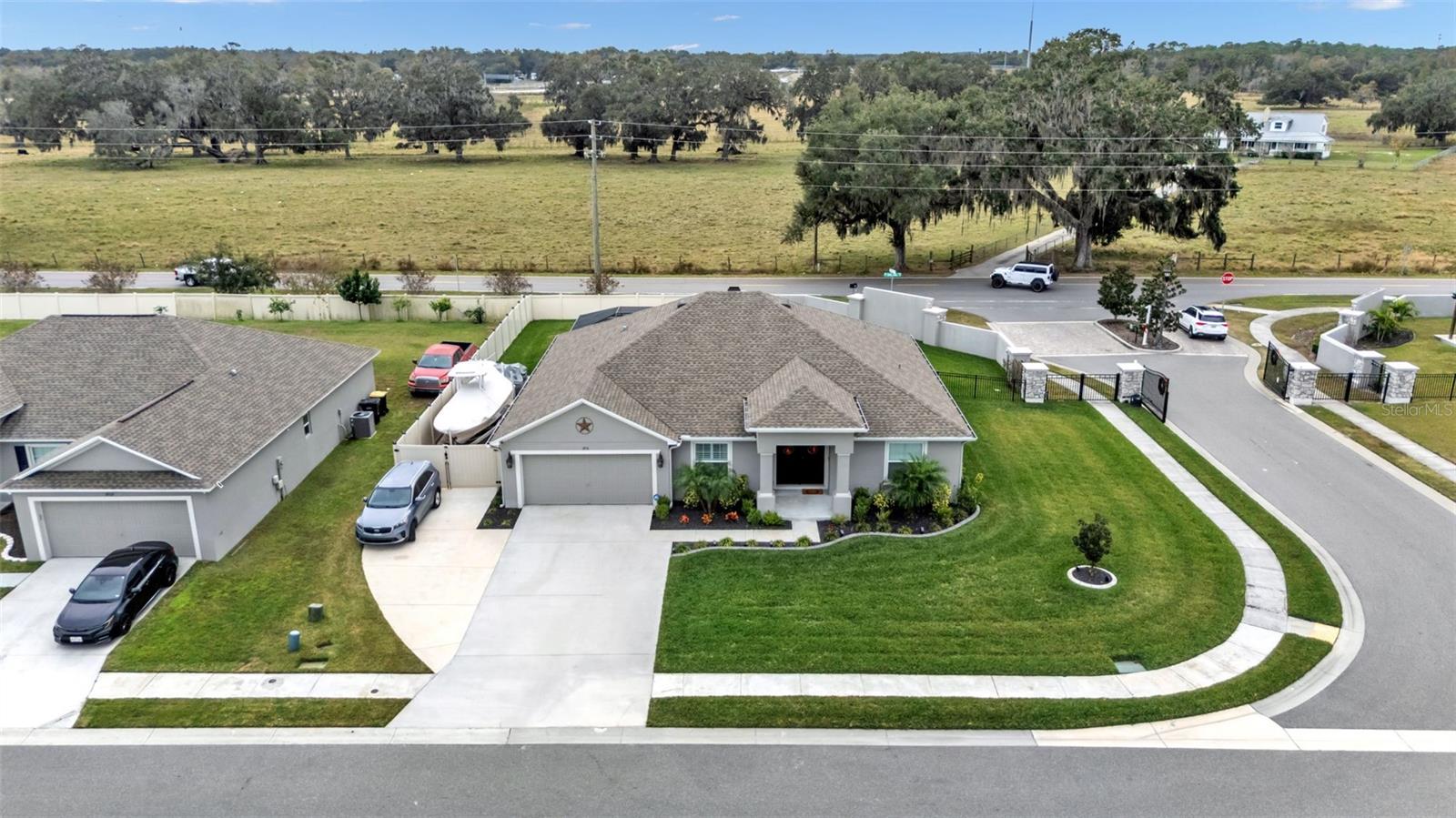 CREEKS XING EAST - Residential