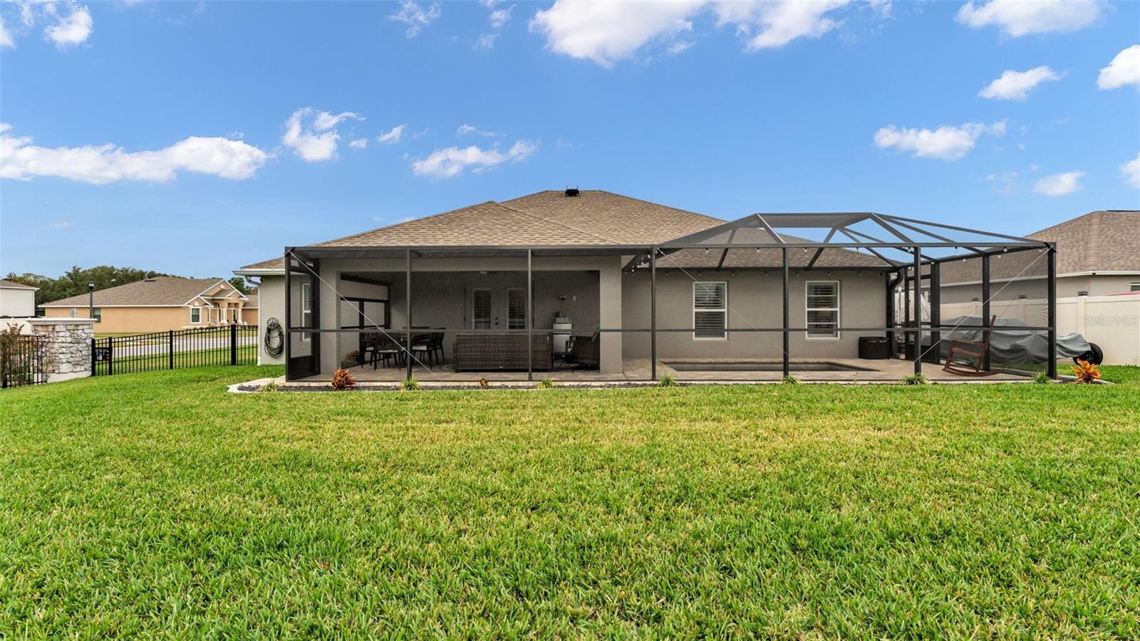 CREEKS XING EAST - Residential