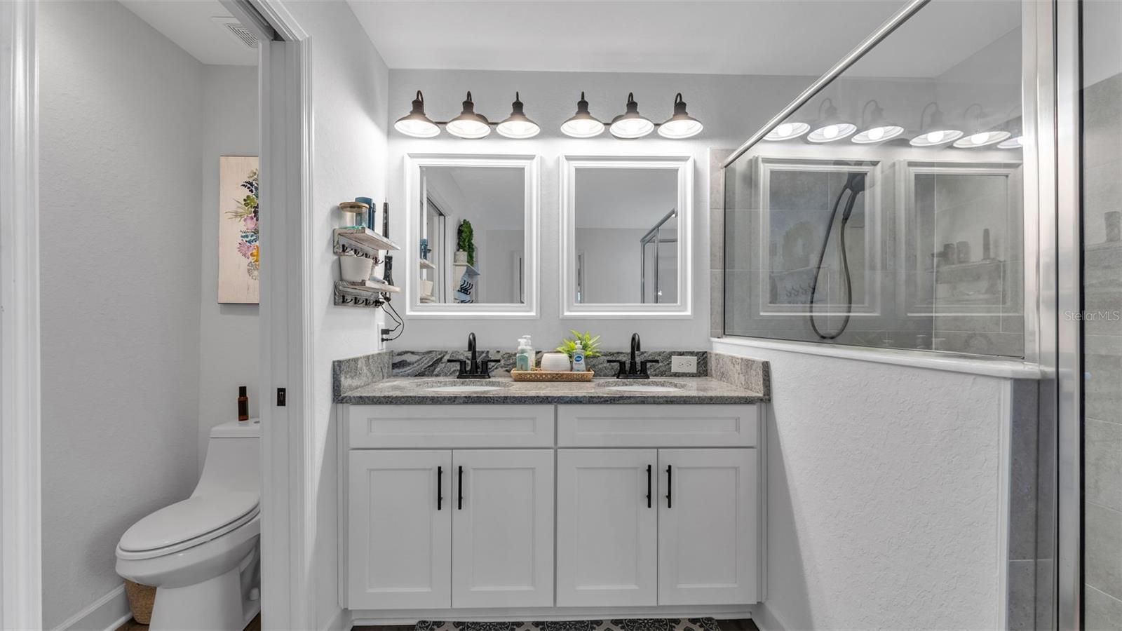 CREEKS XING EAST - Residential