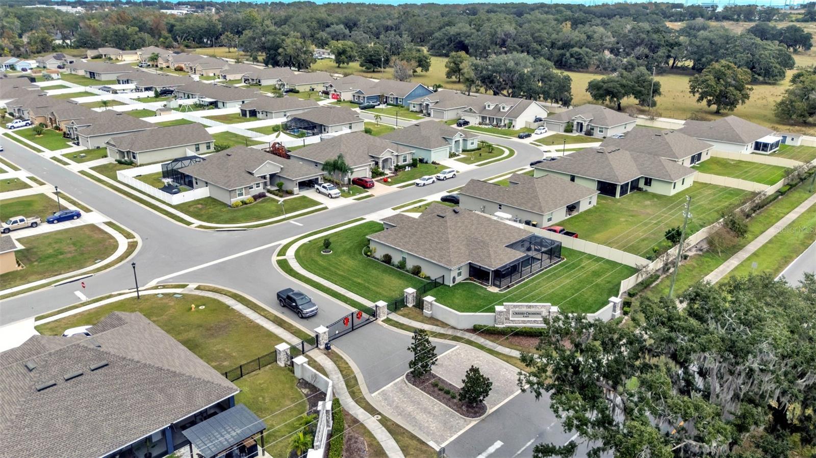 CREEKS XING EAST - Residential