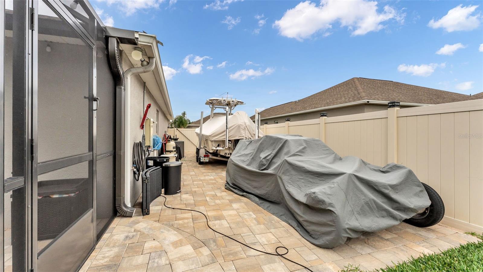 CREEKS XING EAST - Residential