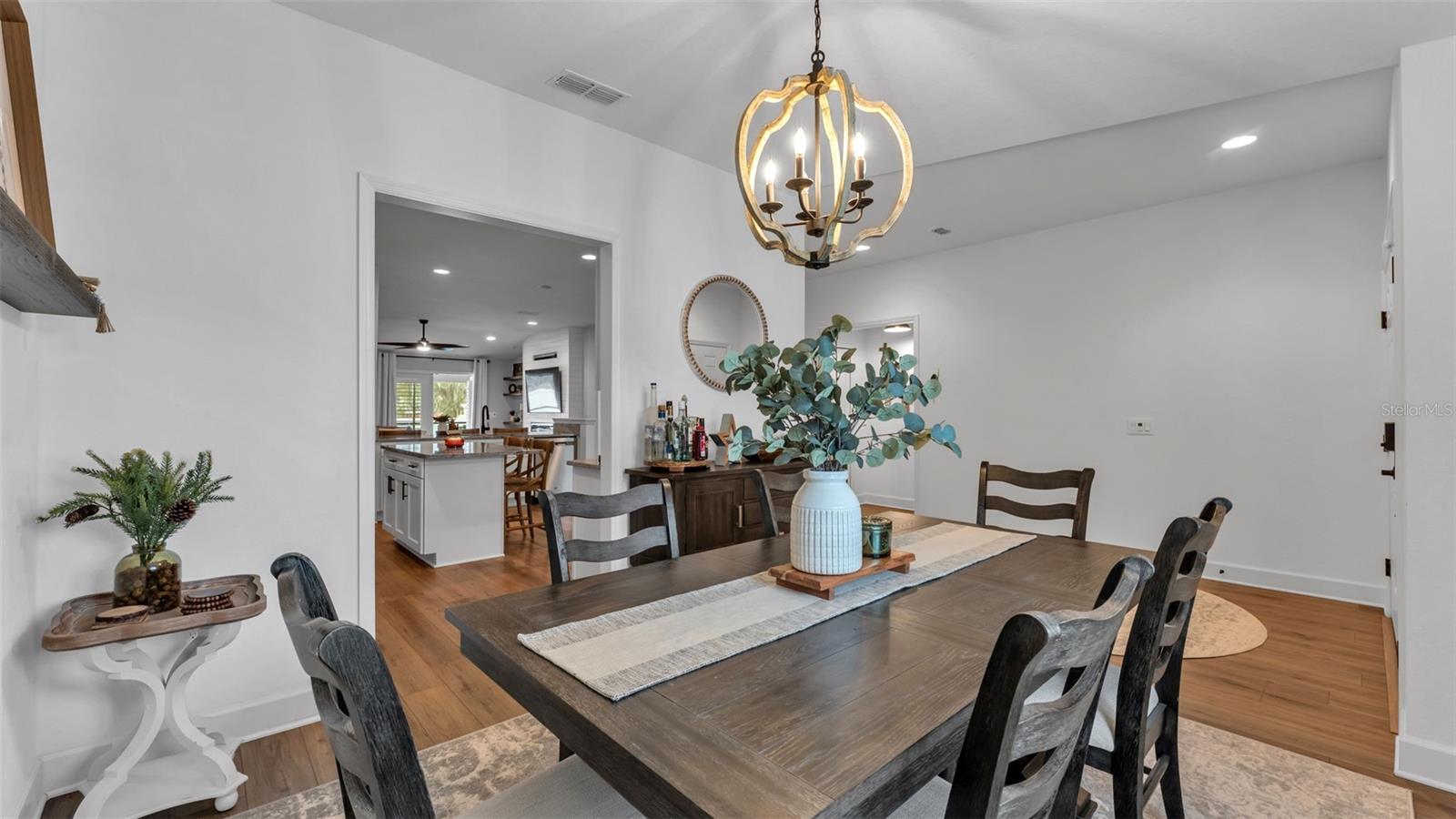 CREEKS XING EAST - Residential