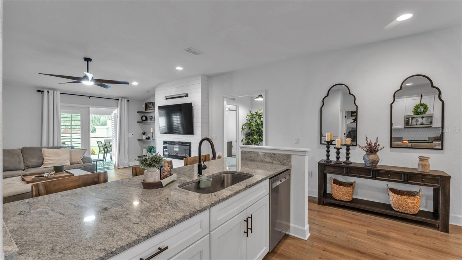 CREEKS XING EAST - Residential